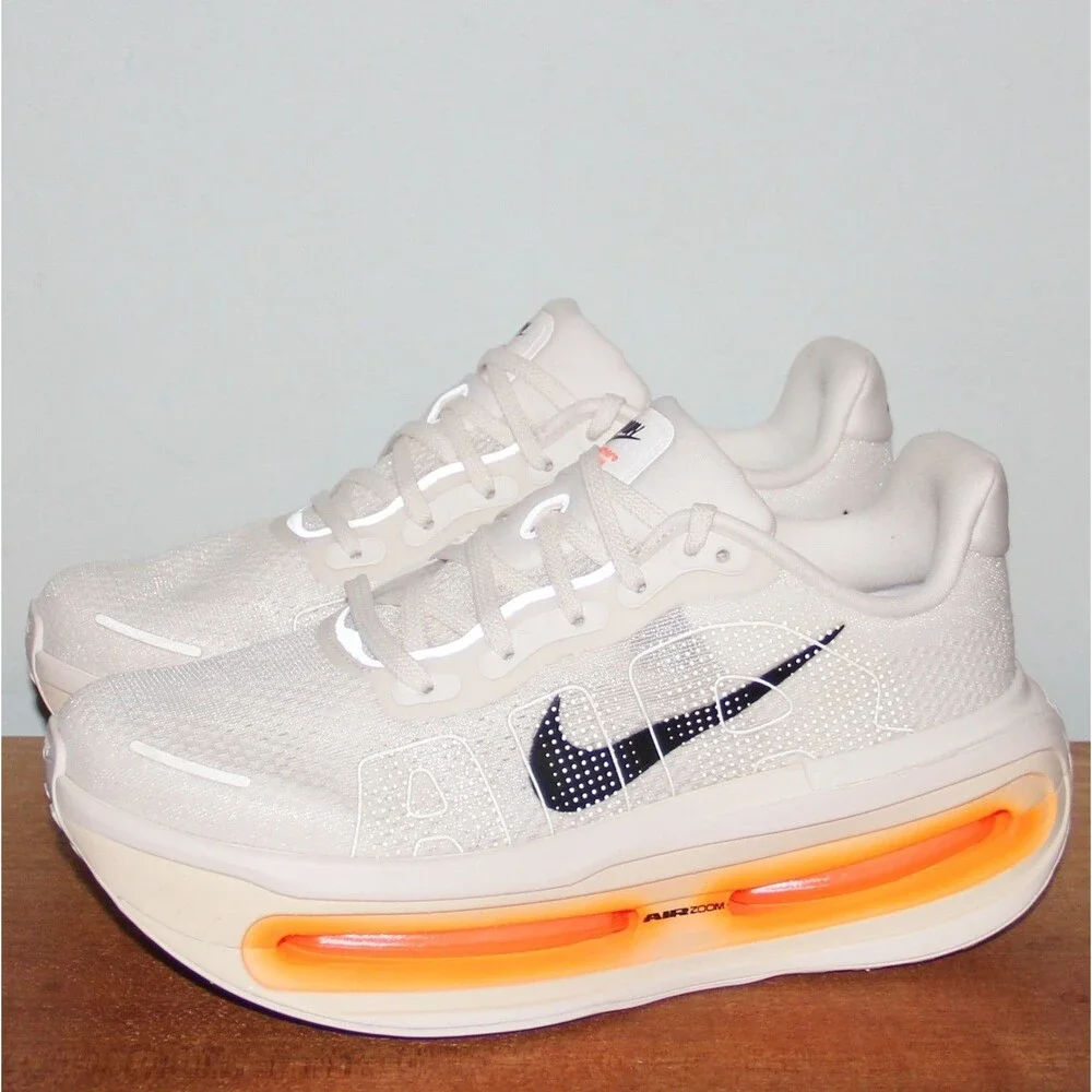 Nike Vomero Premium Running Shoes Mens 6.5 Womens 8 Sail Orange